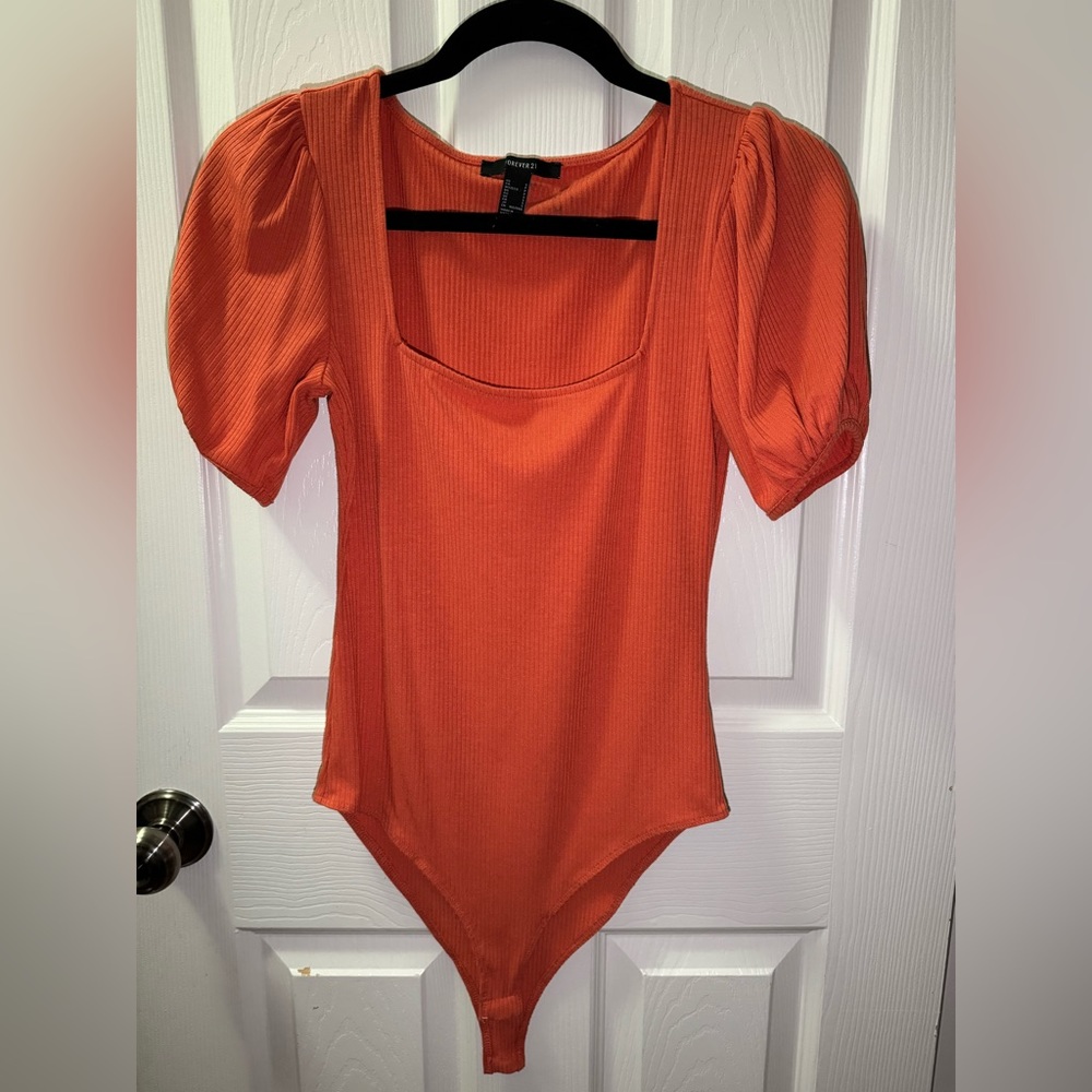 Orange puffed sleeves bodysuit